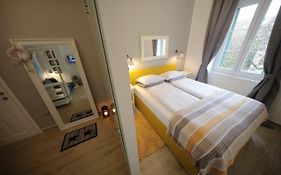 Perlini Apartment